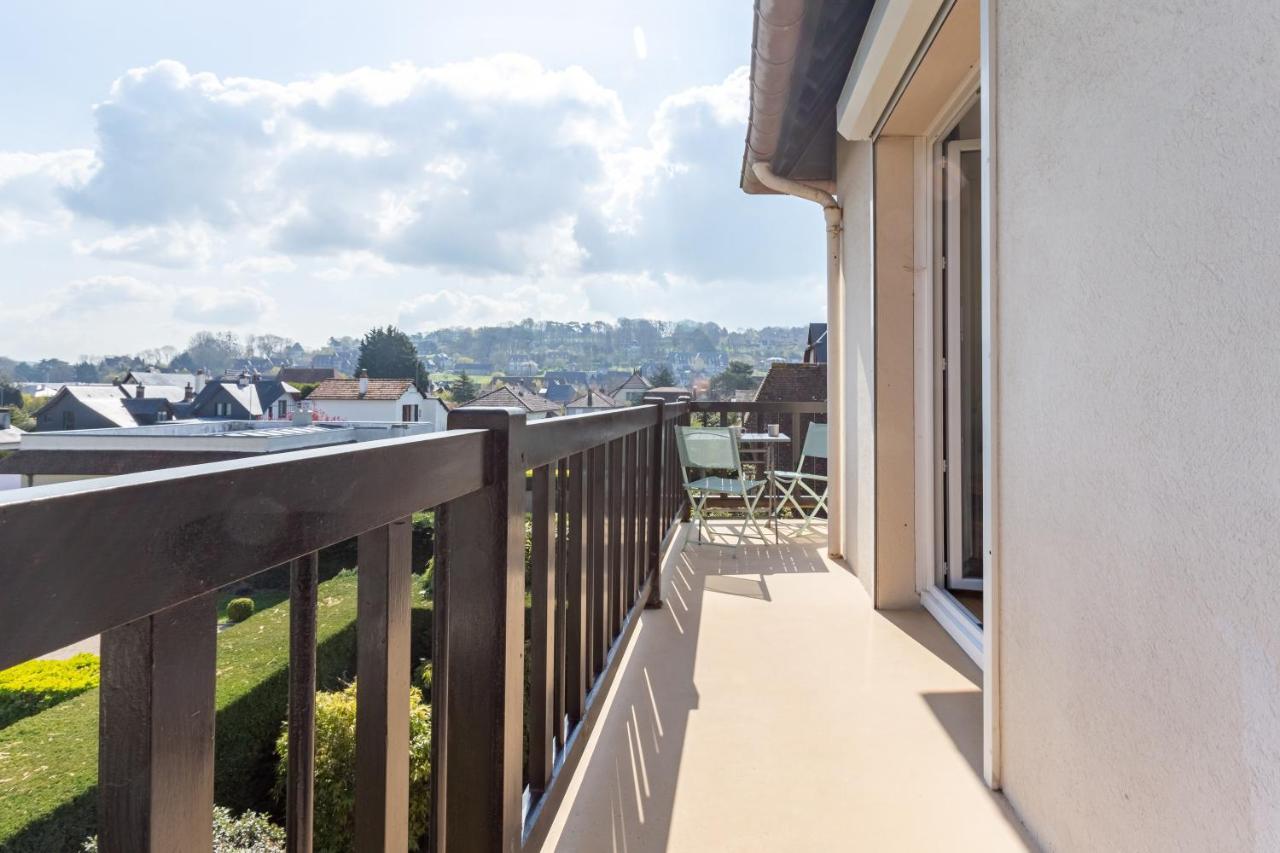 Le Carrousel - Appartement Avec Studio Attenant Deauville Eksteriør bilde